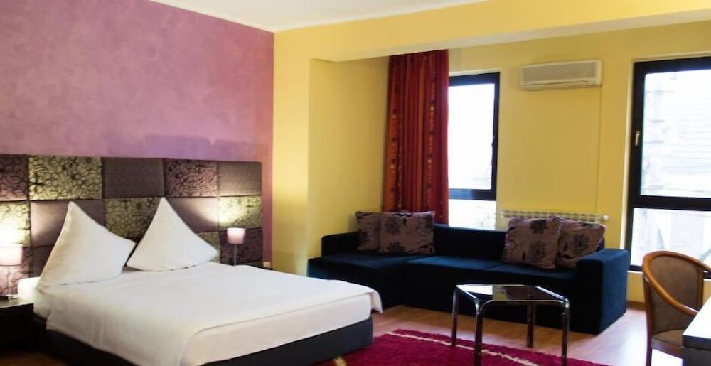 Hotel Perla Timişoara Extérieur photo