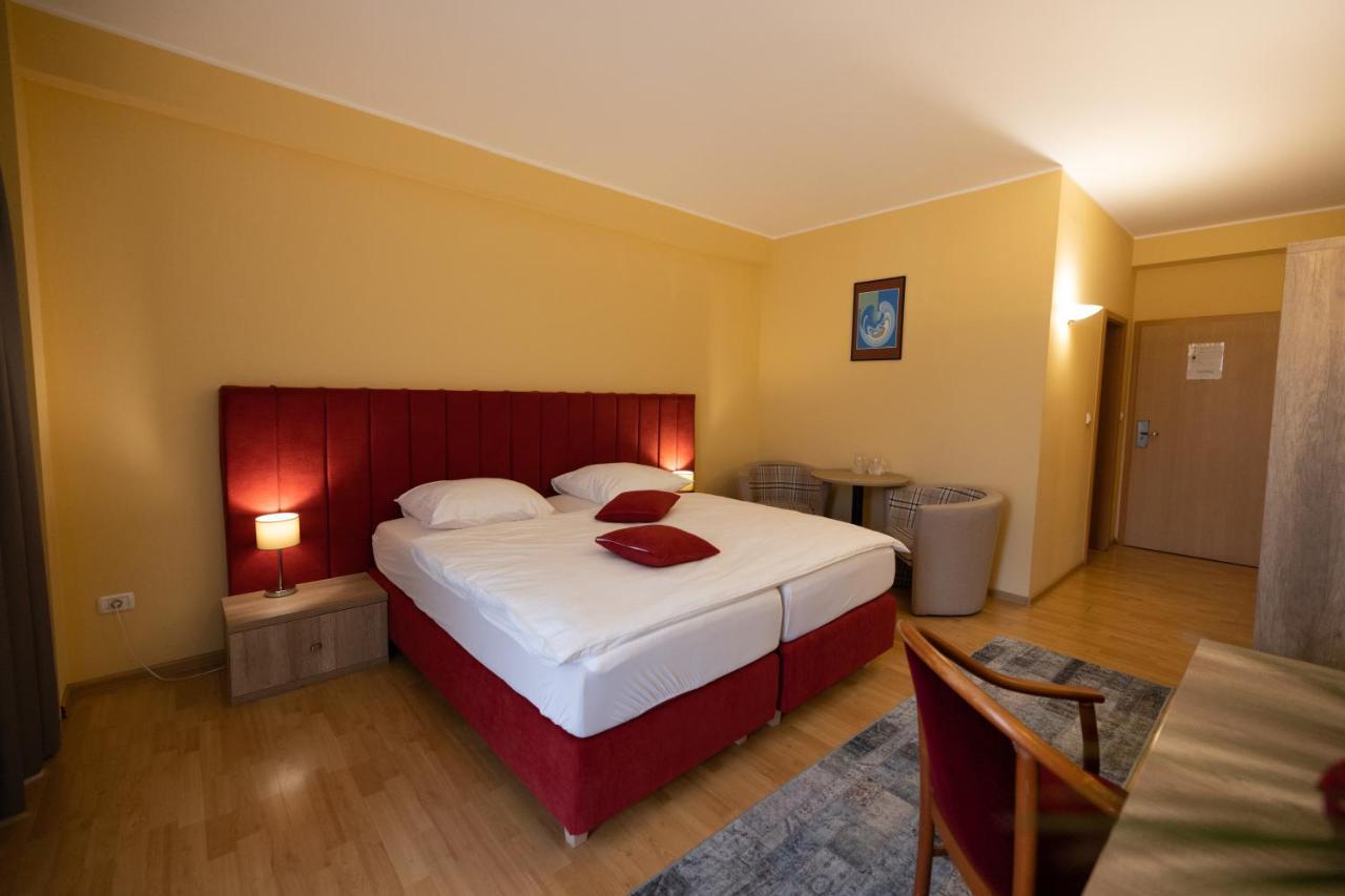 Hotel Perla Timişoara Extérieur photo