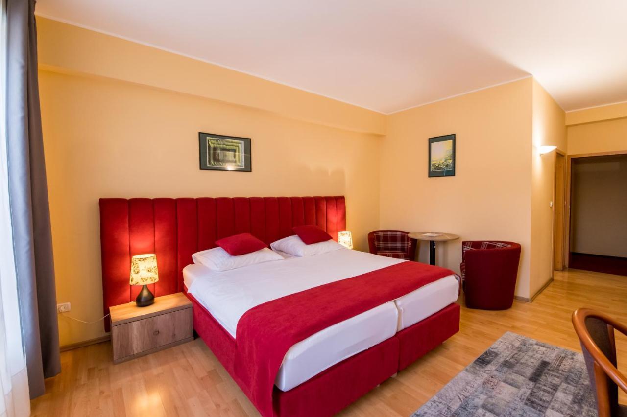 Hotel Perla Timişoara Extérieur photo